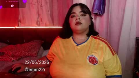 Snapshot of emma_ruiiz_ chatting on June 2026 04:10:01 AM emma online show from June 2026 04:10:01 AM
