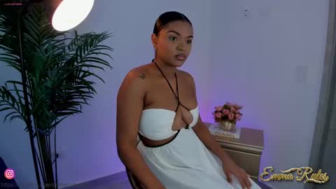 Snapshot of emma_rules99 chatting on February 2025 02:46:01 PM Emma online show from February 2025 02:46:01 PM