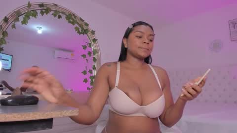 Snapshot of emma_rules99 chatting on November 2025 12:37:01 PM Emma online show from November 2025 12:37:01 PM