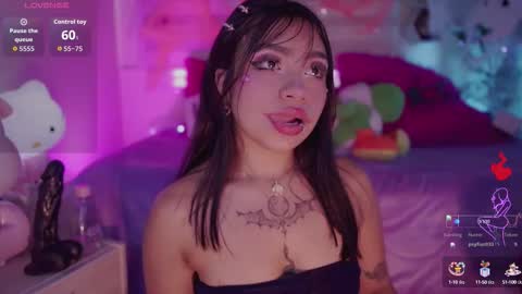 Snapshot of emma_soffia chatting on October 2025 05:56:02 PM EMMA online show from October 2025 05:56:02 PM