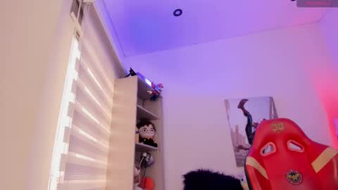 EMMA  online show from January 2026 07:08:01 PM