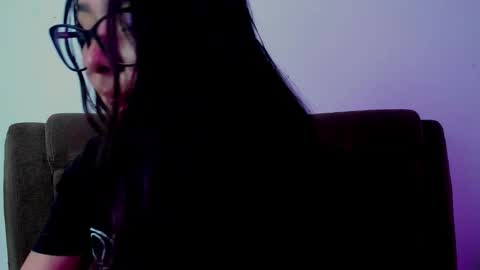 Emma online show from September 2025 10:45:01 PM