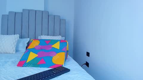 Emma online show from November 2025 11:55:02 AM