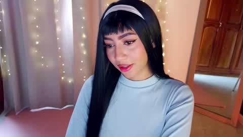 Emma web online show from March 2026 04:25:01 PM