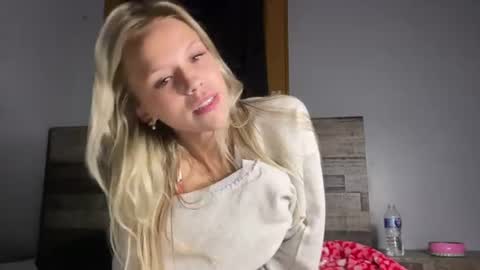 Snapshot of emmaabennett chatting on June 2026 02:11:01 AM Emma Bennett online show from June 2026 02:11:01 AM