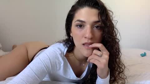 Emma online show from February 2025 06:37:01 PM