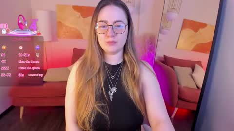 Emma online show from November 2025 08:57:01 PM