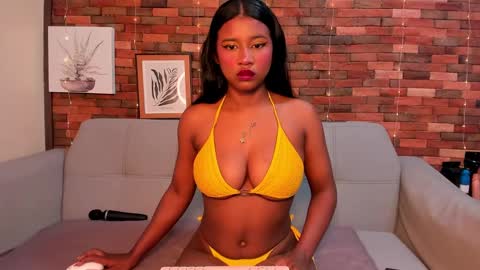 Snapshot of emmaconneer chatting on January 2025 12:58:02 PM Emma online show from January 2025 12:58:02 PM