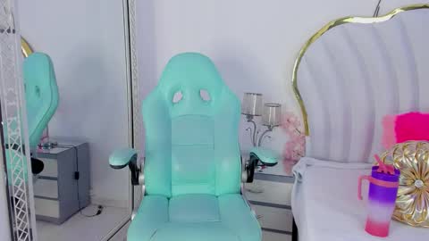 Welcome Im yosein  Your love is my passion activate it with your tips and enjoy with me online show from January 2025 08:54:01 PM