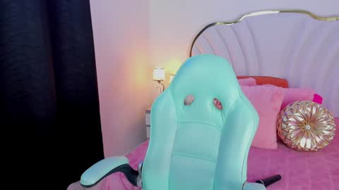 Welcome Im yosein  Your love is my passion activate it with your tips and enjoy with me online show from February 2025 10:34:02 PM