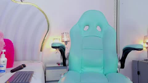 Welcome Im yosein  Your love is my passion activate it with your tips and enjoy with me online show from February 2025 01:36:01 AM