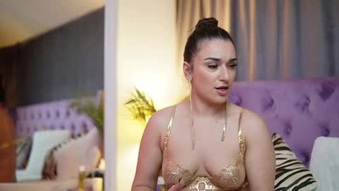 Snapshot of emmadallas chatting on October 2025 06:20:02 PM Emma online show from October 2025 06:20:02 PM