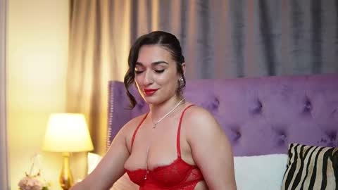 Snapshot of emmadallas chatting on December 2025 08:47:02 PM Emma online show from December 2025 08:47:02 PM