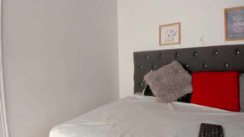 emmadasilva online show from November 2025 07:15:01 PM