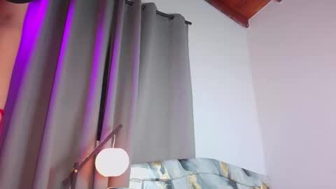 Snapshot of emmadembers chatting on December 2025 09:21:02 PM emmadembers online show from December 2025 09:21:02 PM