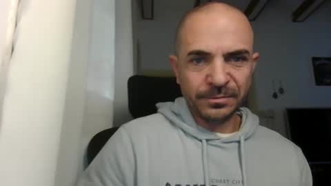 Snapshot of emmagold123 chatting on December 2024 05:31:02 AM Ariel online show from December 2024 05:31:02 AM