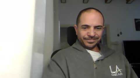 Snapshot of emmagold123 chatting on January 2025 05:37:02 AM Ariel online show from January 2025 05:37:02 AM