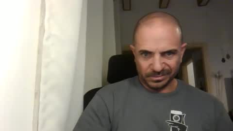 Snapshot of emmagold123 chatting on January 2025 08:36:02 PM Ariel online show from January 2025 08:36:02 PM