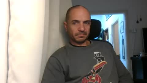 Snapshot of emmagold123 chatting on February 2025 05:43:01 PM Ariel online show from February 2025 05:43:01 PM