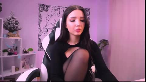 Emma online show from December 2024 06:35:01 AM