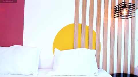 Snapshot of emmanaughty_ chatting on November 2025 10:10:02 PM emmanaughty_ online show from November 2025 10:10:02 PM