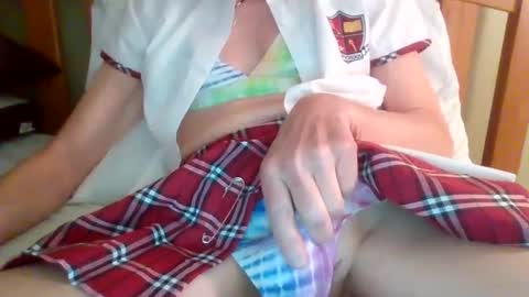 Snapshot of emmapeel5 chatting on December 2024 09:34:01 PM Emma online show from December 2024 09:34:01 PM