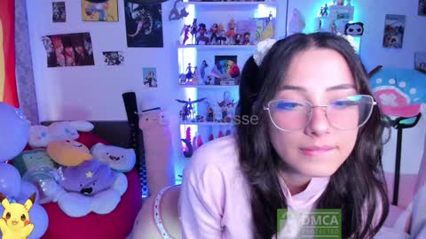 Snapshot of emmarosse11 chatting on February 2025 05:29:01 PM Emma online show from February 2025 05:29:01 PM