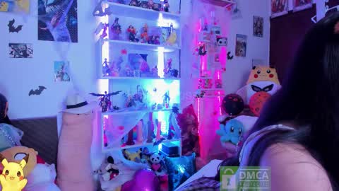 Snapshot of emmarosse11 chatting on October 2025 06:37:01 PM Emma online show from October 2025 06:37:01 PM