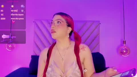 Emma online show from December 2025 03:22:02 AM