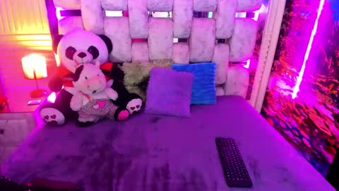 Emma online show from April 2026 01:18:01 PM