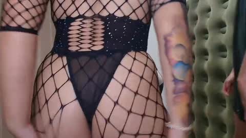 emmi_11 online show from May 2026 01:23:02 AM