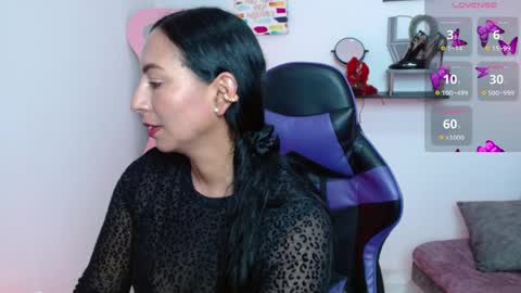 Emmi Cam online show from March 2026 01:17:01 PM