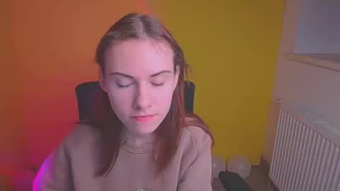 Emmi online show from February 2025 03:21:01 PM