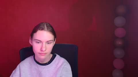 Emmi online show from February 2025 03:26:01 PM