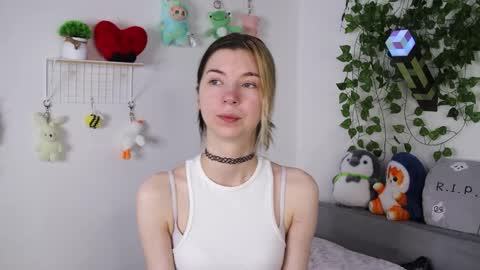 emmie_everly online show from November 2025 12:04:01 PM