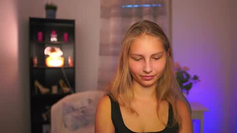 Emmie online show from October 2025 02:29:01 PM