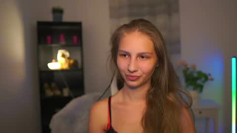 Snapshot of emmie_murray chatting on July 2026 06:58:02 PM Emmie online show from July 2026 06:58:02 PM
