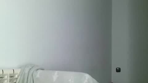 Snapshot of emmie_xxx chatting on February 2025 02:21:01 PM emmie online show from February 2025 02:21:01 PM