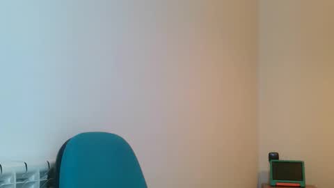 Snapshot of emmie_xxx chatting on November 2025 09:19:02 AM emmie online show from November 2025 09:19:02 AM