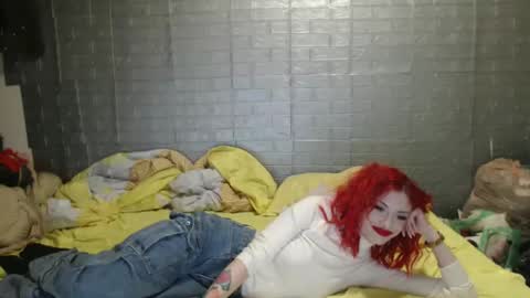 Emmily000 online show from January 2025 11:29:01 PM