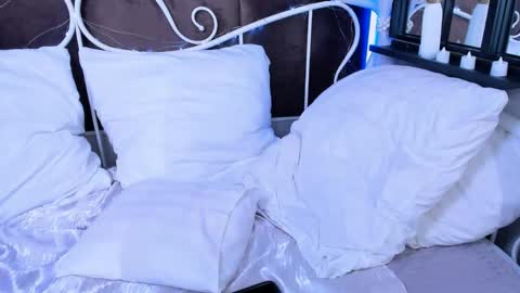 Emmit online show from April 2026 07:07:02 PM