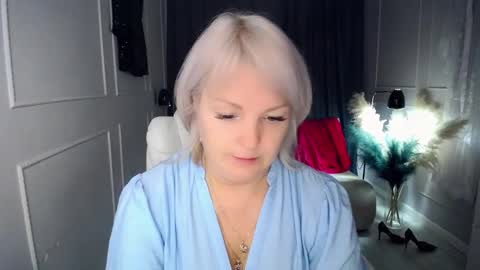 Snapshot of emmmam chatting on October 2025 06:26:01 AM emmmam online show from October 2025 06:26:01 AM