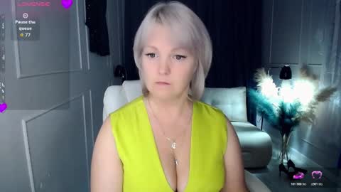 Snapshot of emmmam chatting on November 2025 09:41:01 AM emmmam online show from November 2025 09:41:01 AM