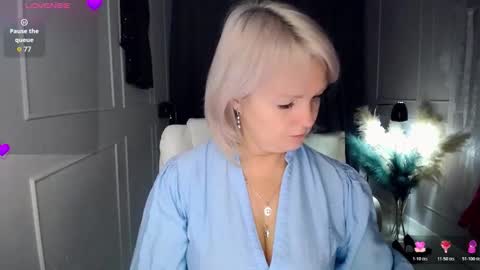 Snapshot of emmmam chatting on November 2025 08:09:01 AM emmmam online show from November 2025 08:09:01 AM