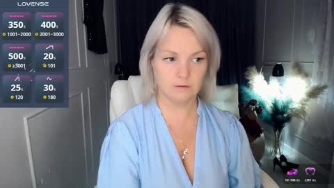 Snapshot of emmmam chatting on December 2025 05:43:02 PM emmmam online show from December 2025 05:43:02 PM