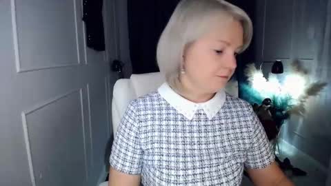 Snapshot of emmmam chatting on December 2025 10:09:01 AM emmmam online show from December 2025 10:09:01 AM