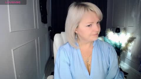 emmmam online show from February 2026 10:21:02 AM