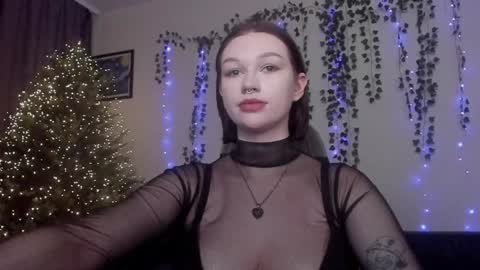 Snapshot of emmy_m00n chatting on December 2024 08:00:01 AM Emily Johny online show from December 2024 08:00:01 AM