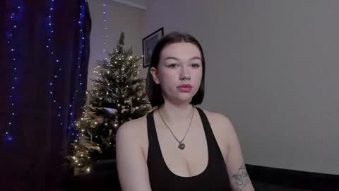 Snapshot of emmy_m00n chatting on January 2025 02:00:02 AM Emily Johny online show from January 2025 02:00:02 AM