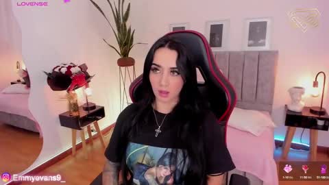 Snapshot of emmyevans1 chatting on December 2024 07:49:01 PM Emmy Evans  online show from December 2024 07:49:01 PM